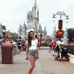 Meet your Posher, Natalie